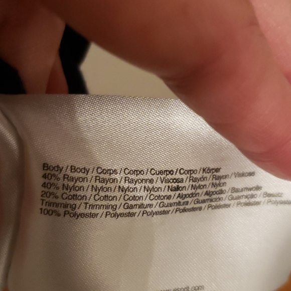 Lightweight esprit sweater. - Picture 4 of 4